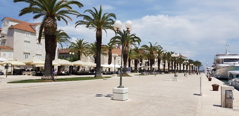 Things to do in Trogir: Seafront promenade