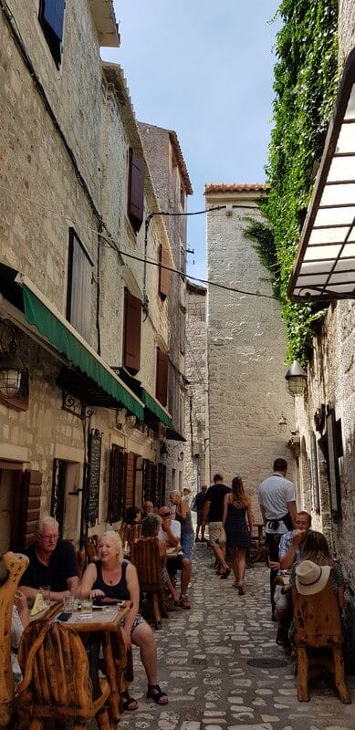 Things to do in Trogir: Wander the old city