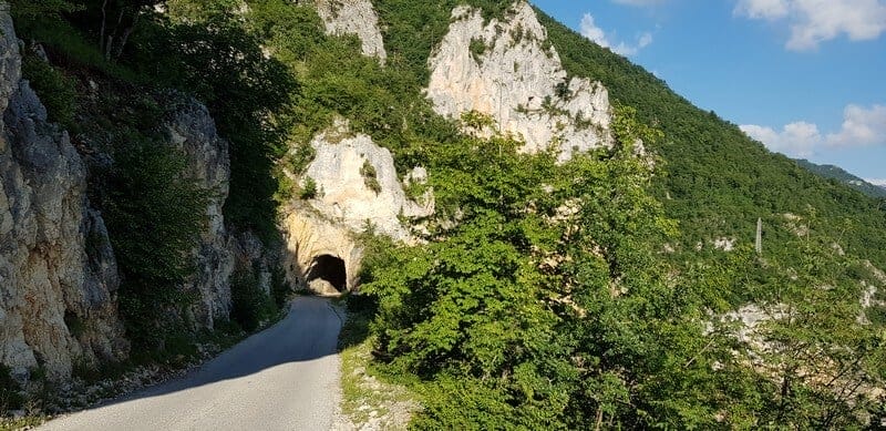 Durmitor National Park: Tunnels