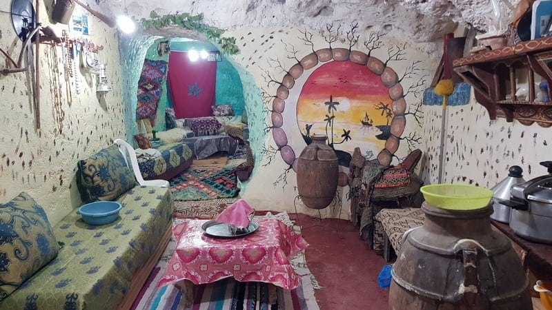 Bahlil Troglodyte caves: Funky interior