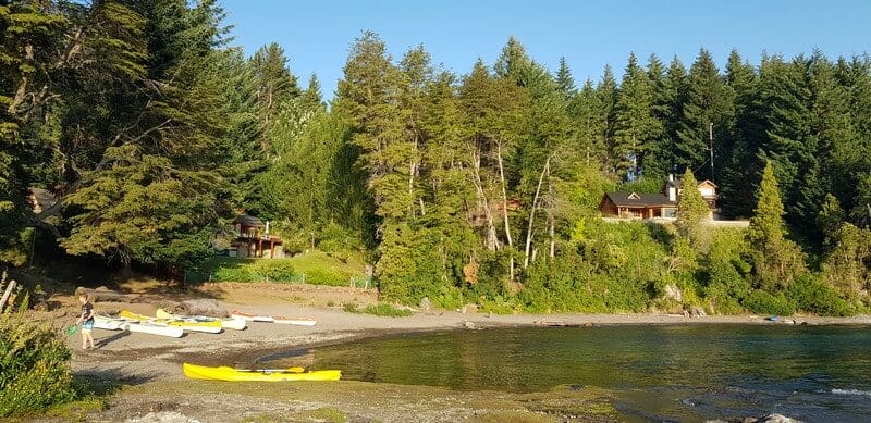 Puerto Manzano beach on the lake